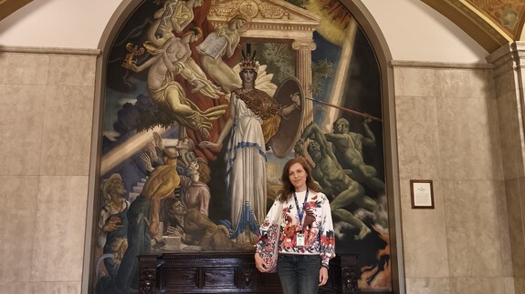 dr Małgorzata Jarmołowicz-Dziekońska przeprowadziła kwerendę naukową w Nowym Jorku