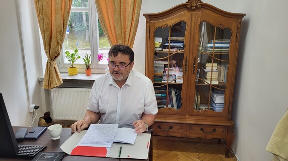 Wykład na temat: "Czarny romantyzm w etnogenetycznej historii literatury polskiej" (dr hab. Zbigniew Kaźmierczyk, prof. UG)