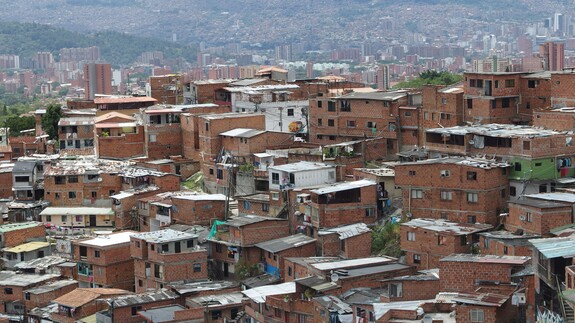 Medellin: obraz traumy i przemocy w twórczości kolumbijskich dziennikarzy