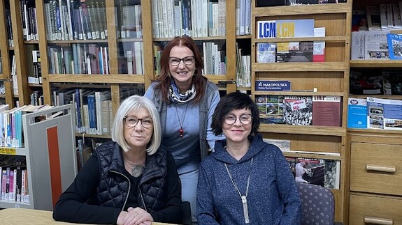 Badaczki z Wydziału Filologicznego w archiwum Muzeum Polskiego w Chicago