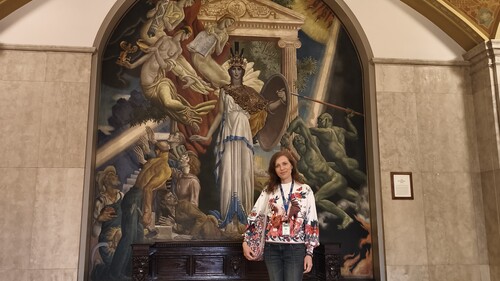 dr Małgorzata Jarmołowicz-Dziekońska przeprowadziła kwerendę naukową w Nowym Jorku