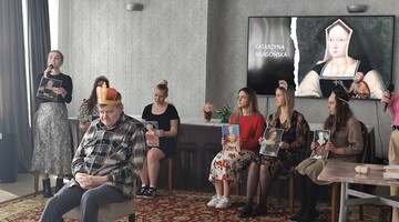 "Angliści u Seniorów. Spotkania z kulturą brytyjską"