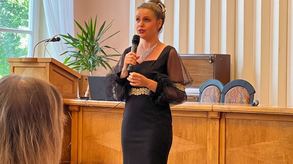 Jubileusz 42-lecia pracy Dyrektor administracyjnej mgr Bożeny Poniatowicz